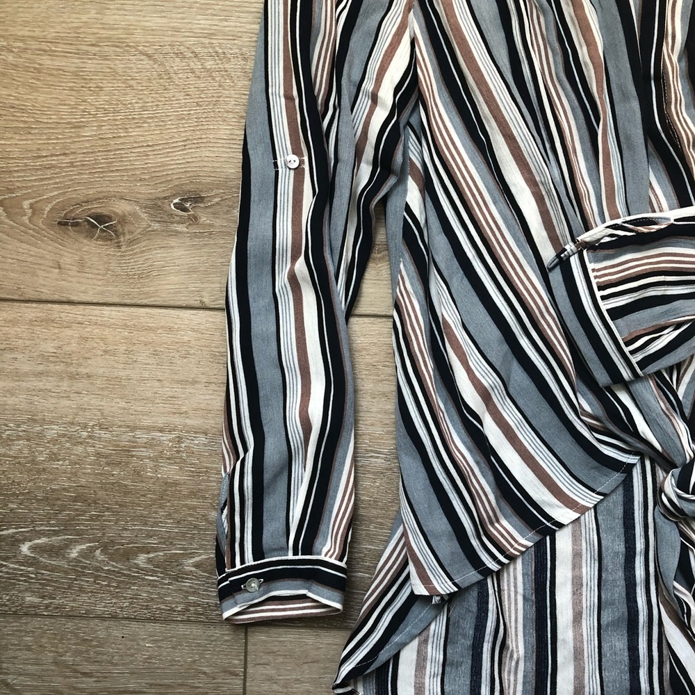 💙ODDY Striped Button Down - Picture 7 of 7